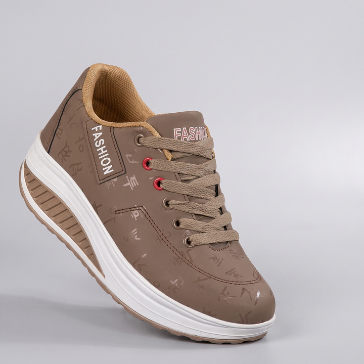 CHLOE SNEAKERS