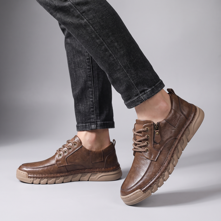 KLASSISKA LÄDERSKOOR
