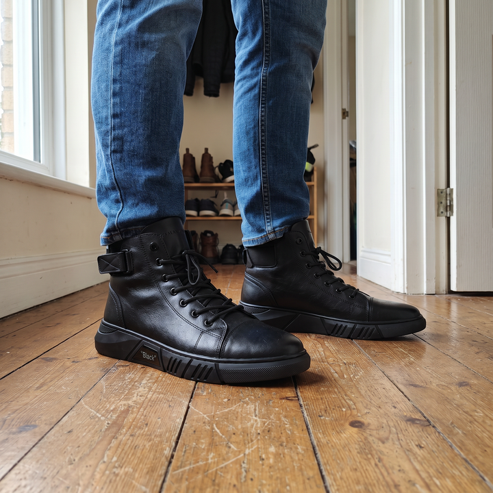 KLASSISKA HÖGA LÄDERSTÖVLAR