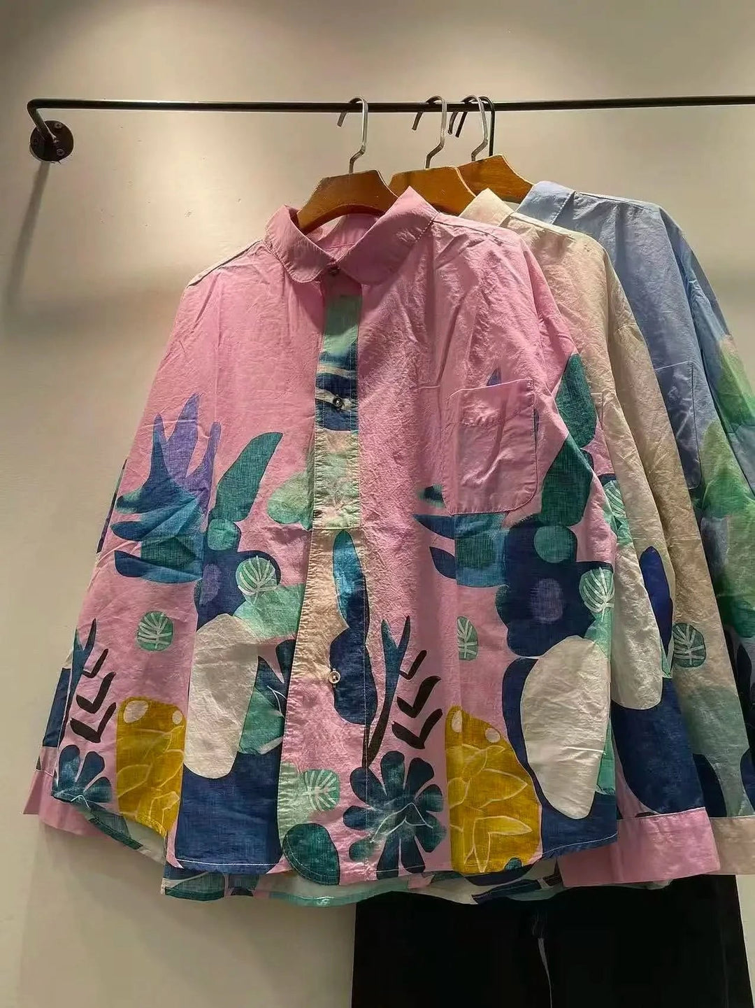 LORENA ROLIGT MÖNSTERAD OVERSIZED SKJORTA