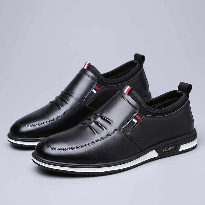 LIAM LÄDER SLIP-ON SNEAKERS